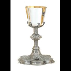 Chalice w/ well paten