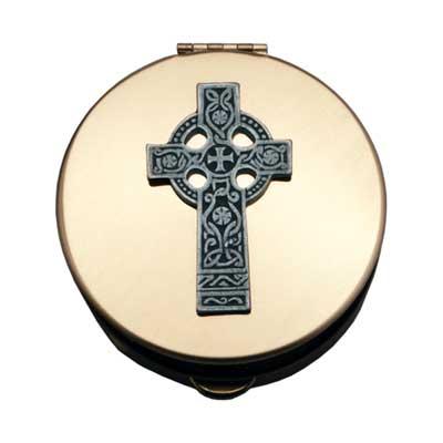 Sz 1 Pyx with Celtic Cross