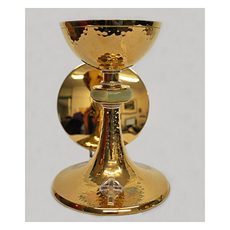 Sterling Silver Chalice & Paten Set ( Used ) For Sale 7 3/4" Sterling Silver Church Chalice & 5 3/4" Scale Paten