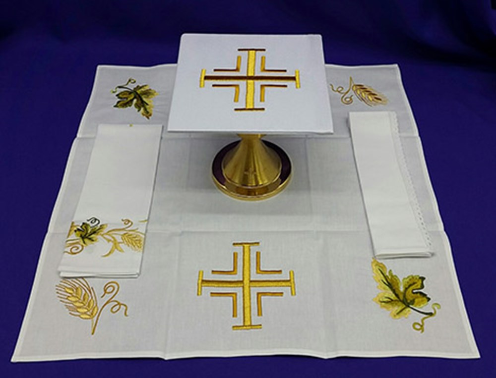 Altar Linen Set T. H. Stemper Co.
