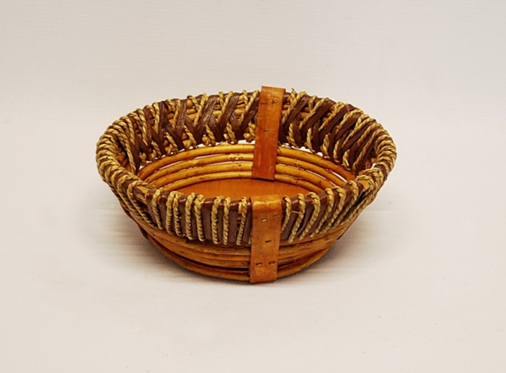 Small Rustic Round Basket T H Stemper Co Small Rustic Round Basket